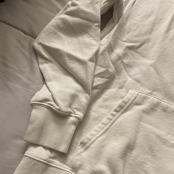 The North Face White Hoodie - Picture 5 of 9